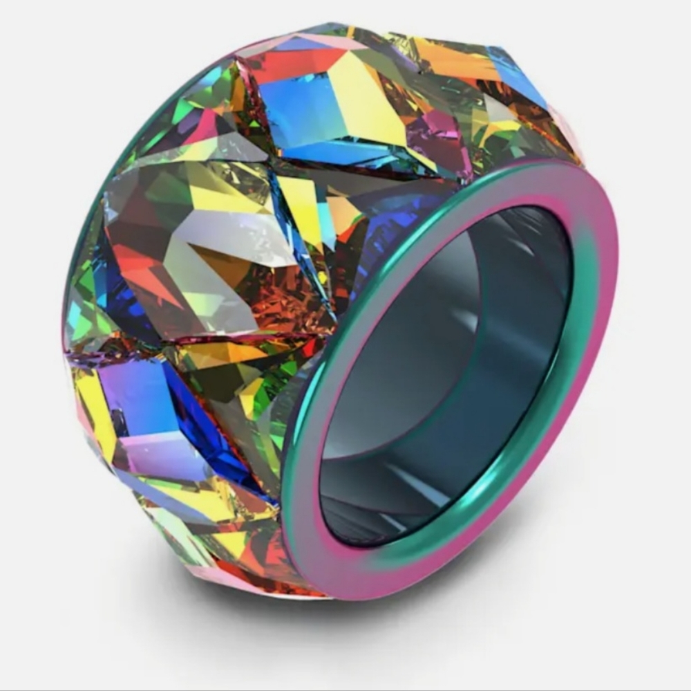 Swarovski Curiosa cocktail ring Triangle cut Purple Size 6 new box#5610821